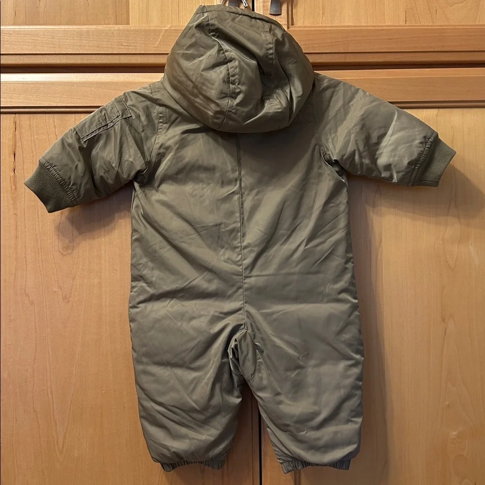 BABY GAP One piece Snowsuit Flight suit Sz 6-12 months Light Olive